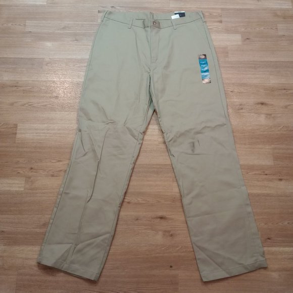 Dickies Other - NWT Dickies Pants Mens Sz 38x34 Relaxed Fit Straight Leg High Rise Work Tan DMG*